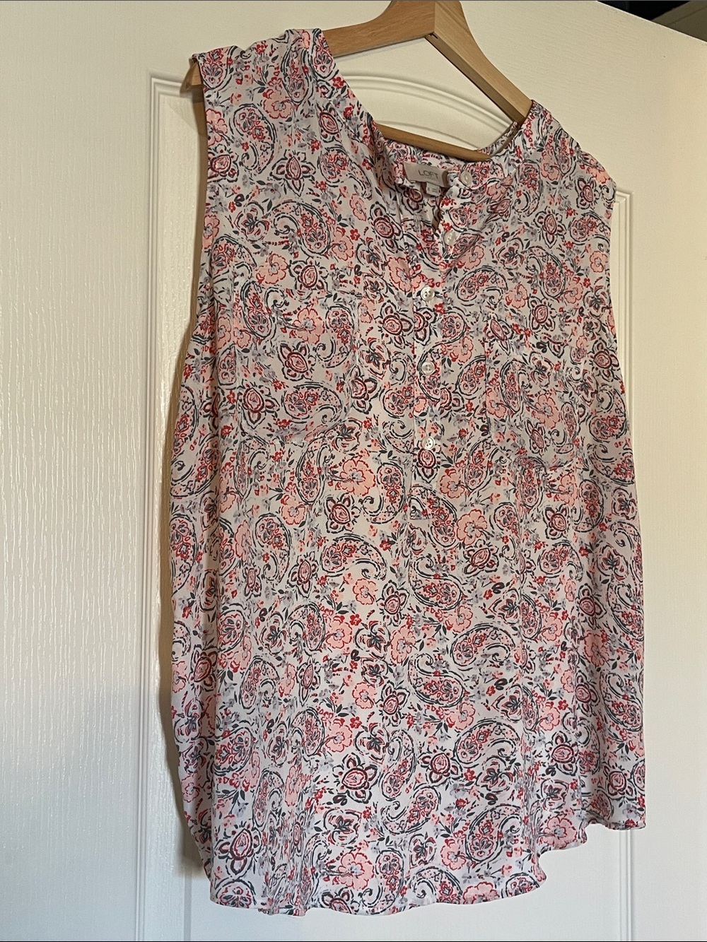 LOFT Pink and White Paisley Sleeveless Camisole